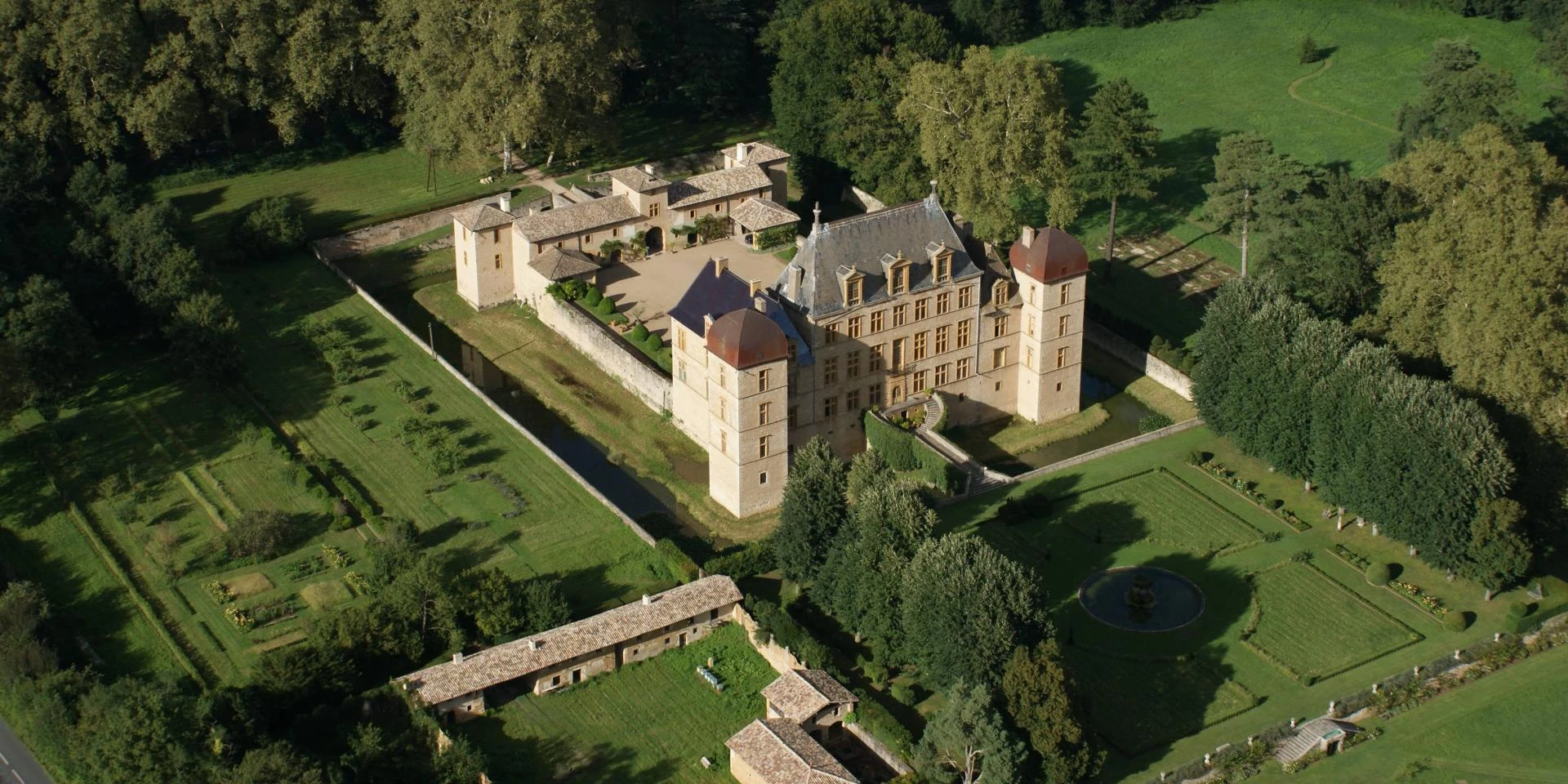 Château de Fléchères, Fareins — venue Ain