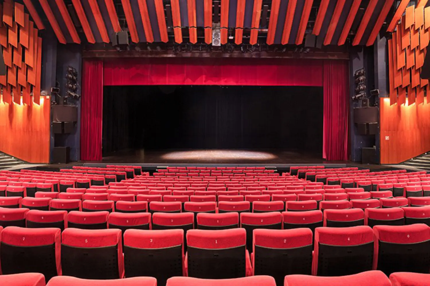 Le Palais des Festivals et des Congrès, Cannes — salle événementielle