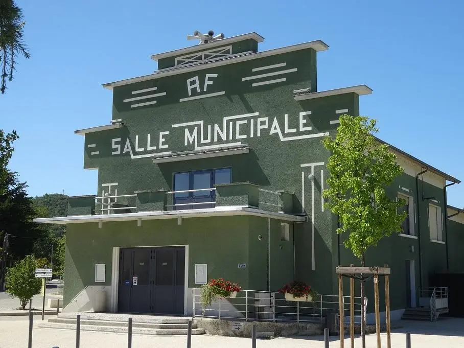 Salle des Fêtes d’Aouste, pour une touche de modernité — lieu événementiel Ardennes