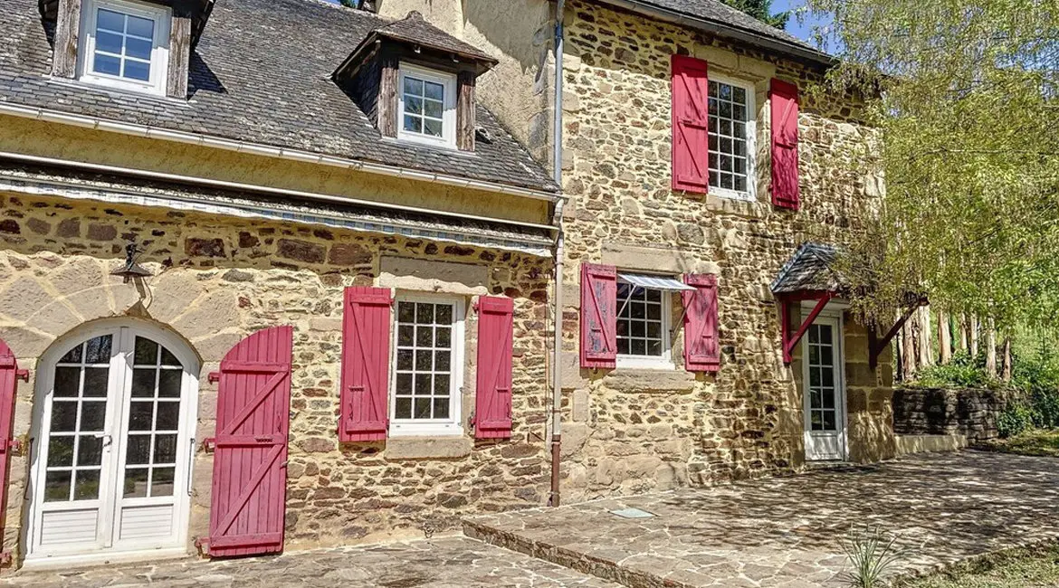 La Batisse de Pierres — lieu événementiel Corrèze