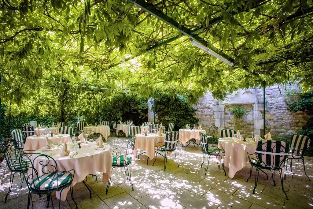 Le Château de Gilly — venue Côte-d'Or