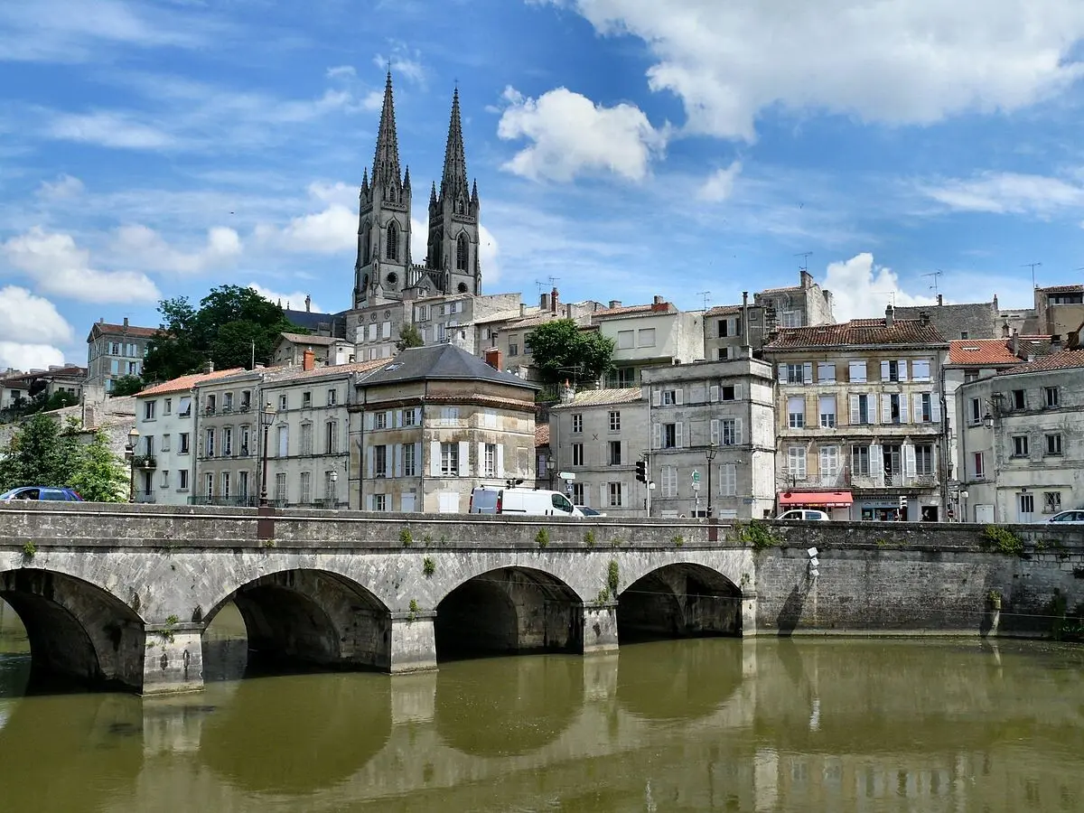 La ville de Niort — salle événementielle