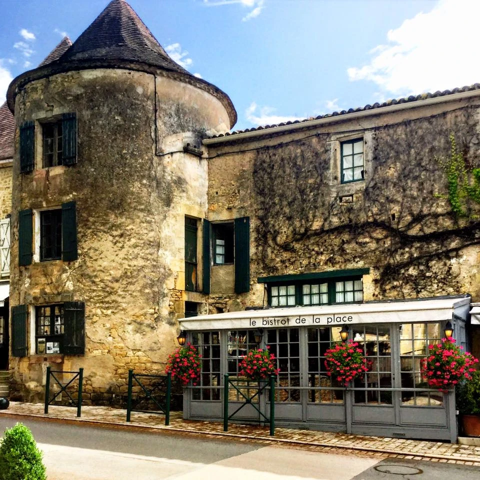 Le Village de Trémolat — lieu événementiel Dordogne