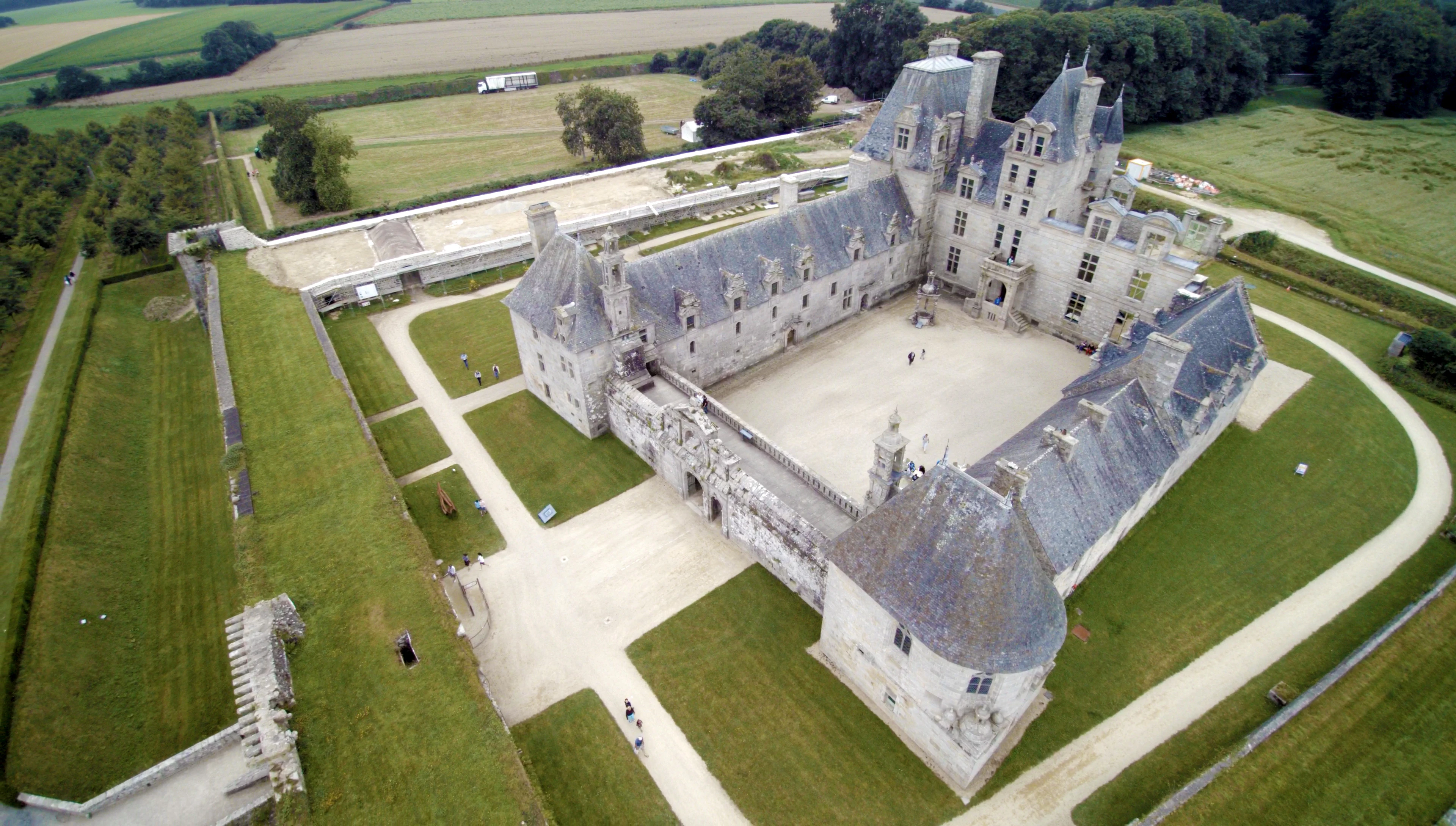 Château de Kerjean, Saint-Vougay — venue Finistère