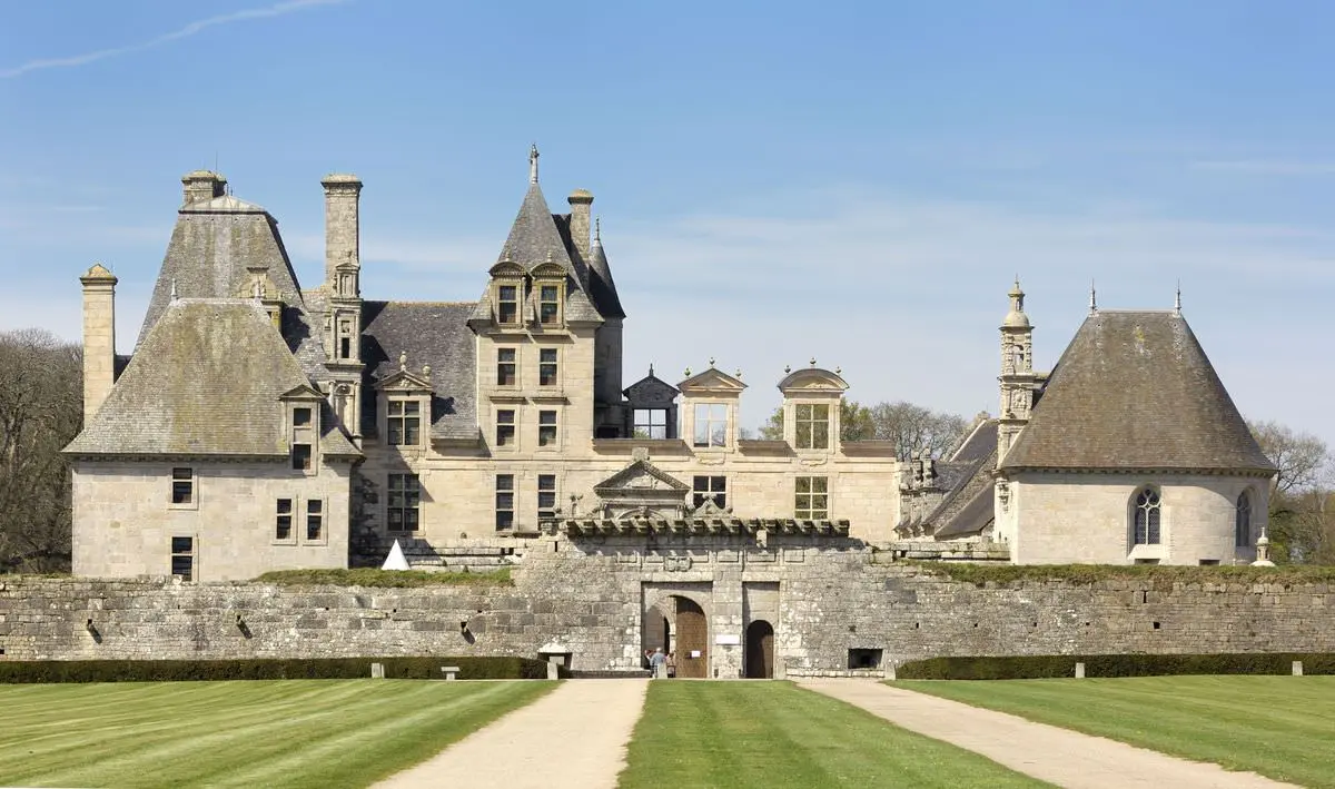 Château de Kerjean, Saint-Vougay — lieu événementiel Finistère