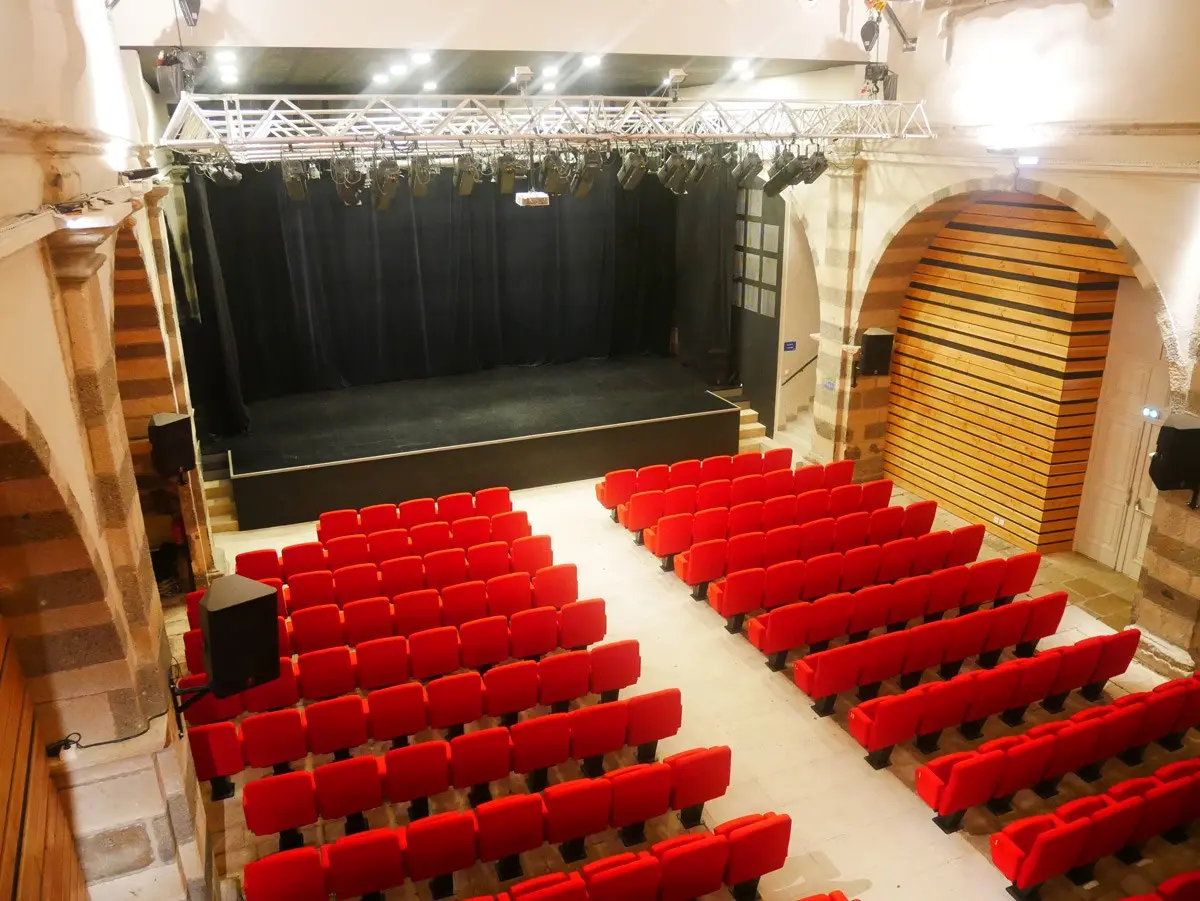 Le Puy-en-Velay – Centre Pierre Cardinal — venue Haute-Loire