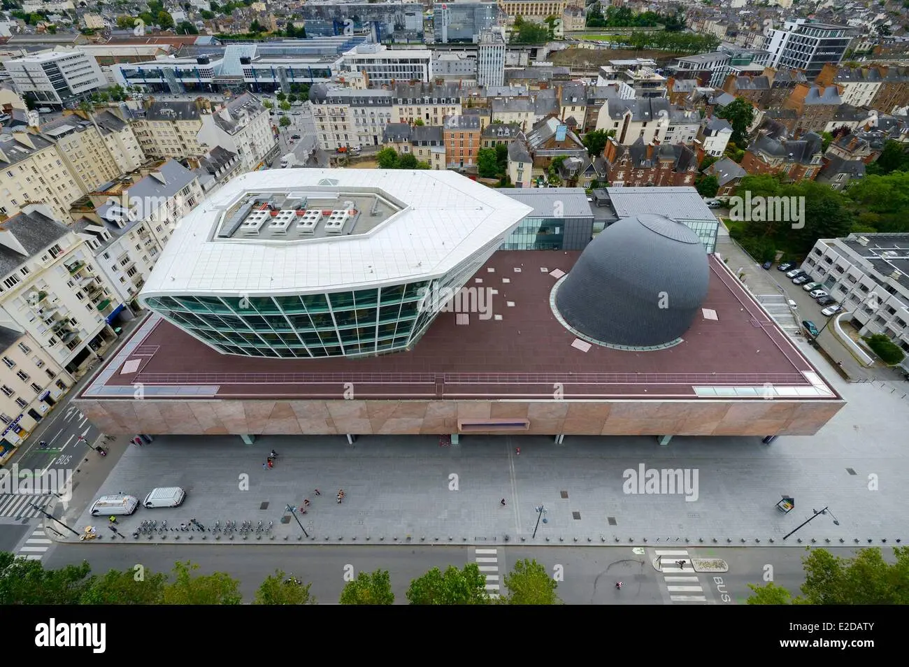 Rennes : Les Champs Libres — venue Ille-et-Vilaine