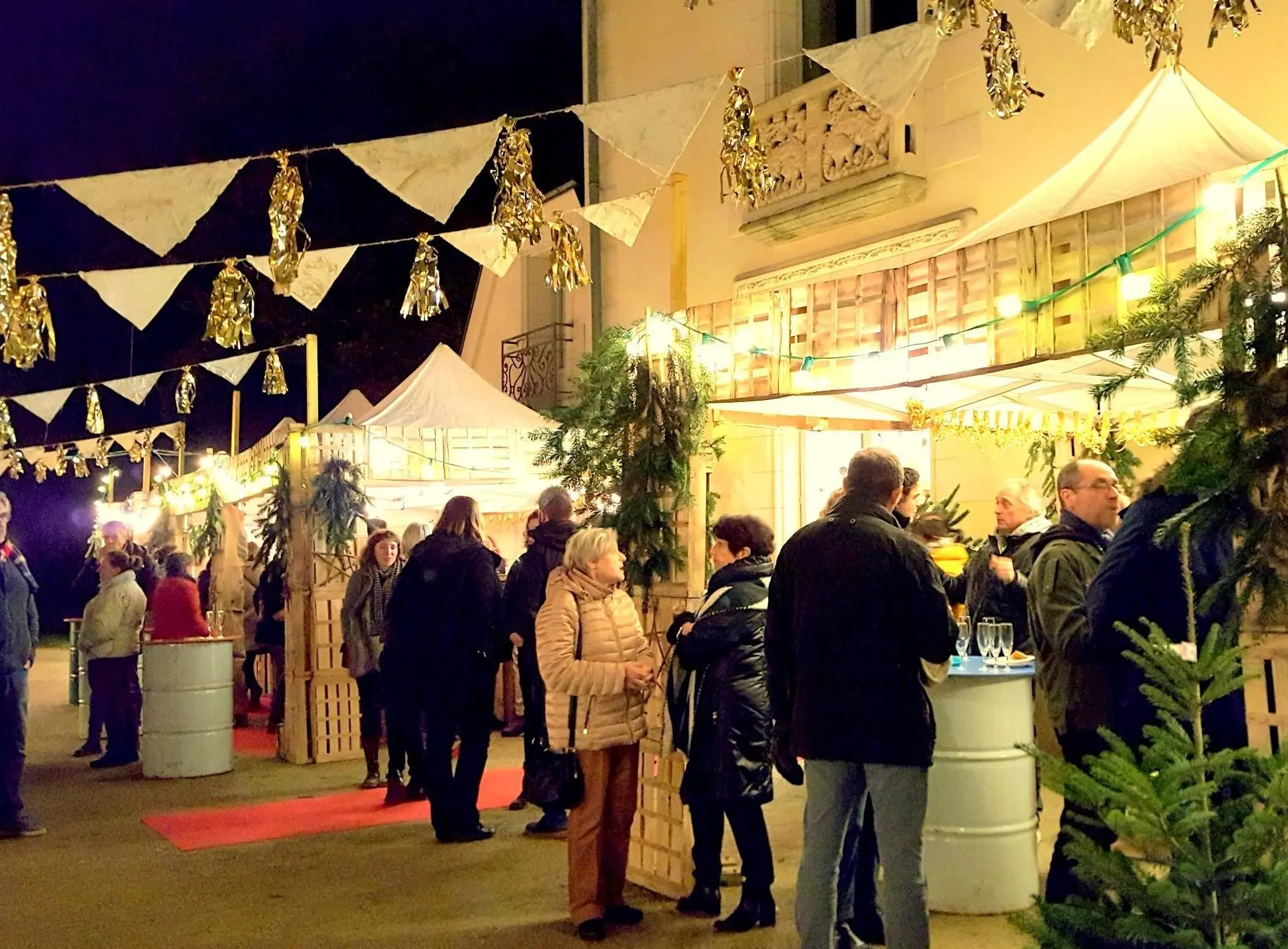 La Péniche La Cigale à Saint-Cyr-sur-Loire — venue Indre-et-Loire