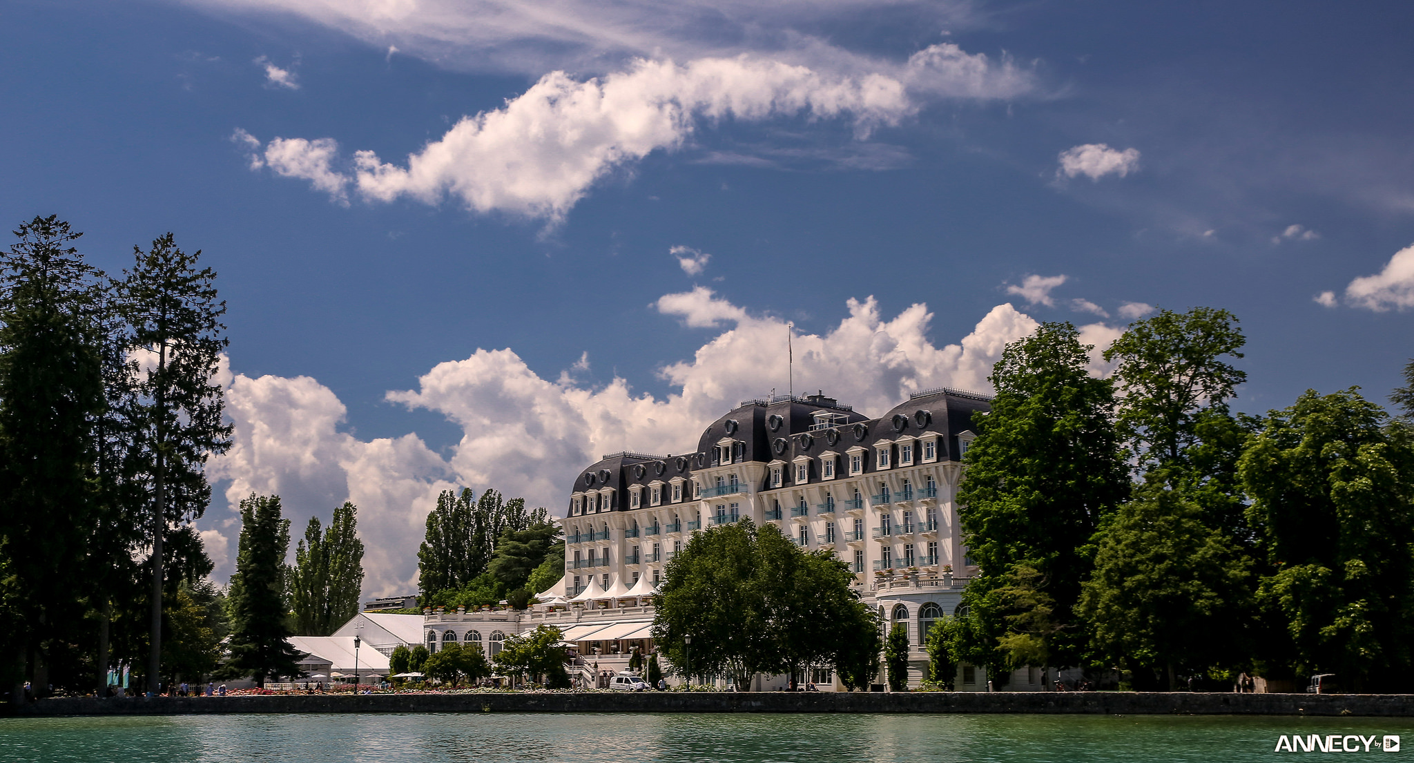 trouver un lieu pour un événement à Annecy