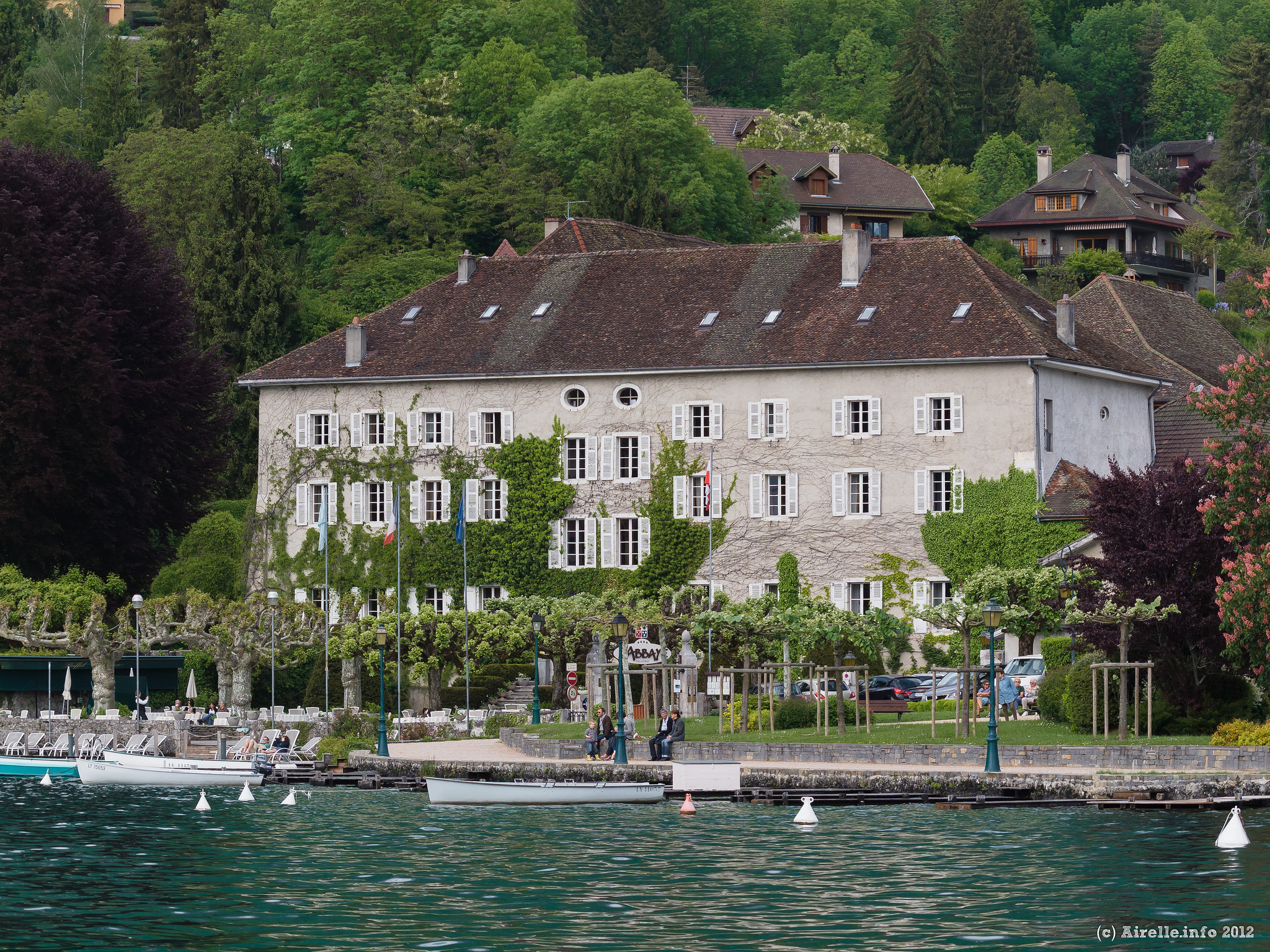 trouver un lieu pour son séminaire à annecy