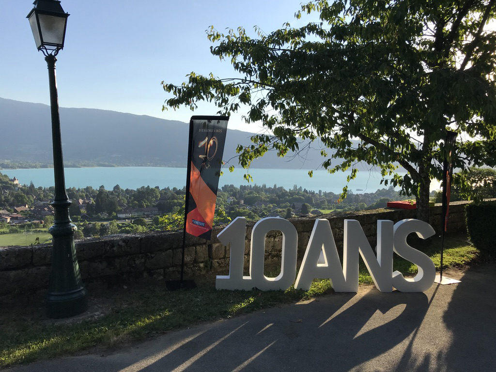 cérémonie remise médaille annecy