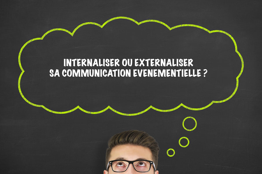 internaliser ou externaliser sa com