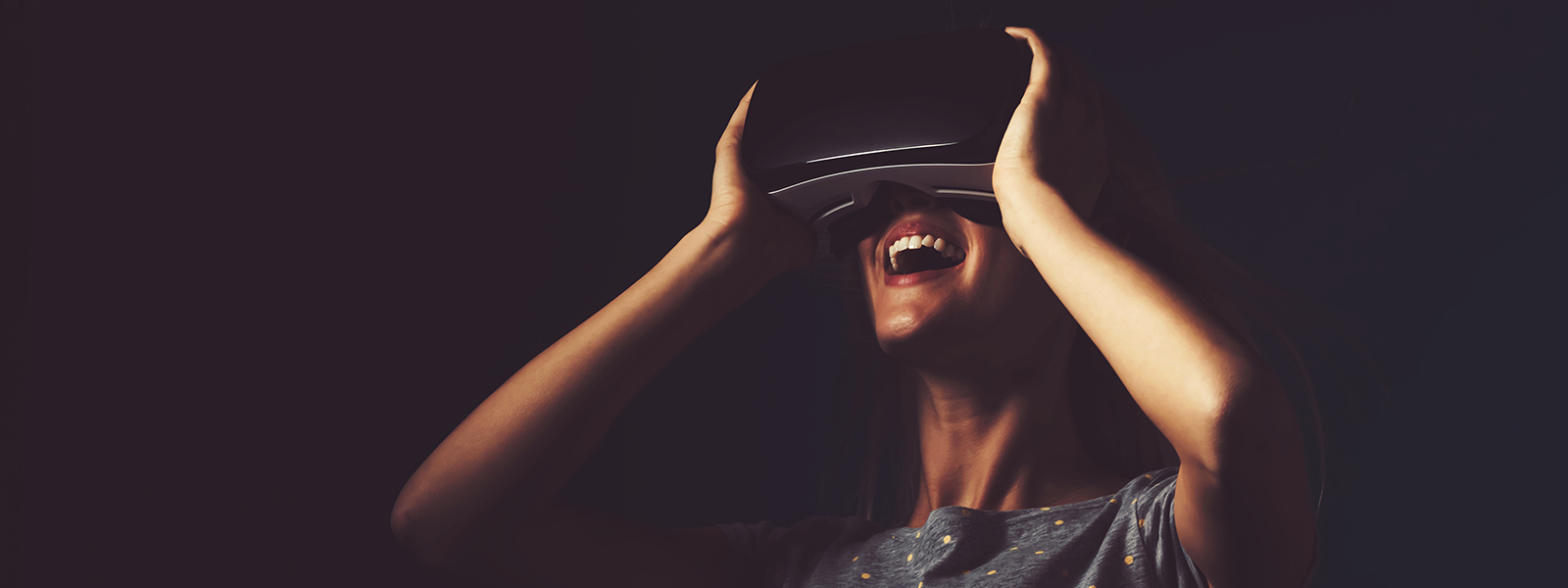 <p>Une animation en Réalité Virtuelle<br /><b>pour entrer dans un monde parallèle</b></p>
