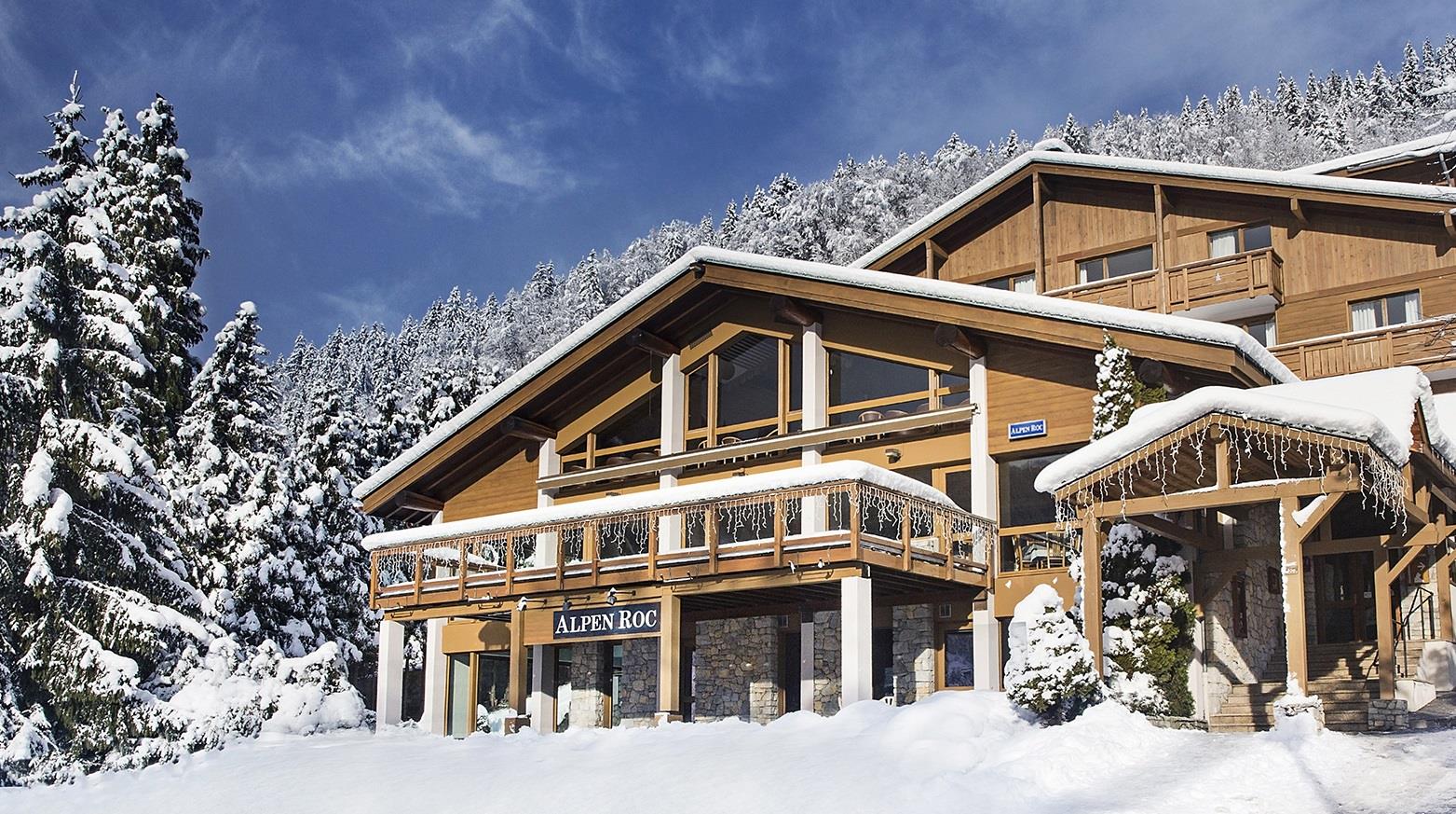L’hôtel L’alpen Roc La Clusaz location salle (74)