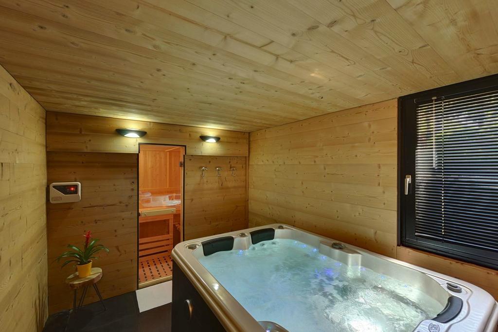 jacuzzi interieur