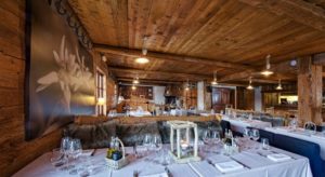 location-74-Restaurant-1-300x164