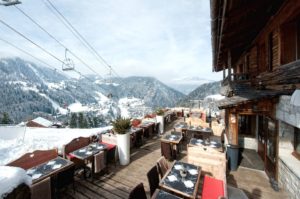 location-74-Restaurant-extérieur-300x199