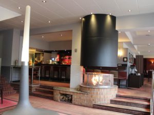 location-74-salon-barbec-300x225