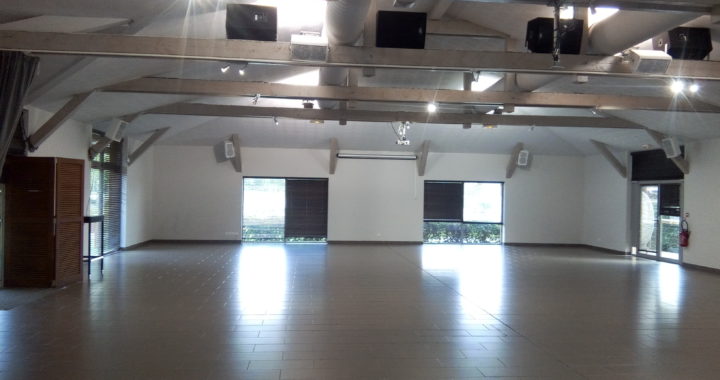Salle de réception en bord de lac à Bordeaux