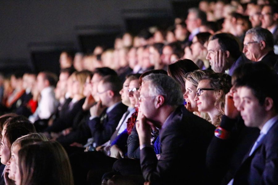 <p>INNOV’events organise votre<br /><strong>réunion plénière</strong></p>
