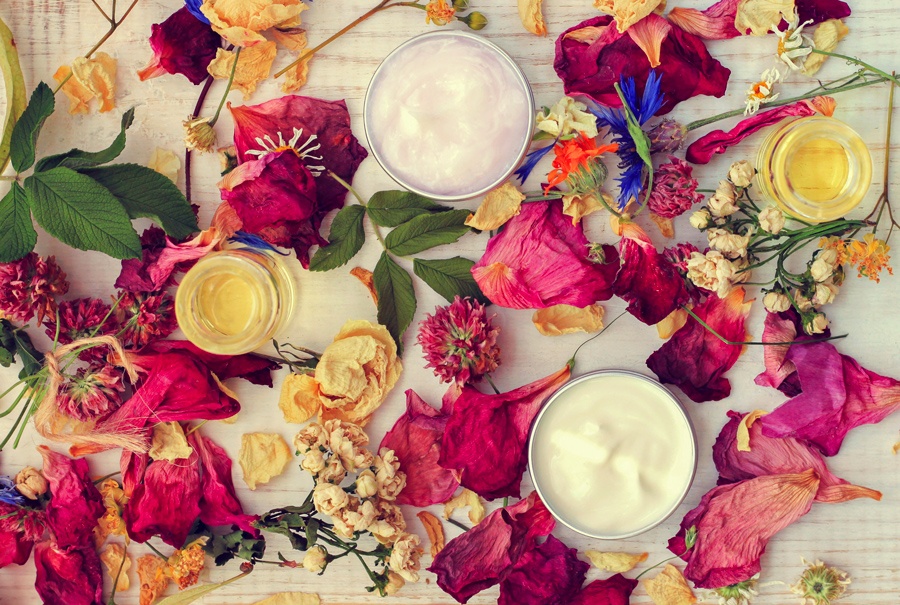 <p>Cosmétique digital<br /><strong>pour votre entreprise<br /></strong></p>