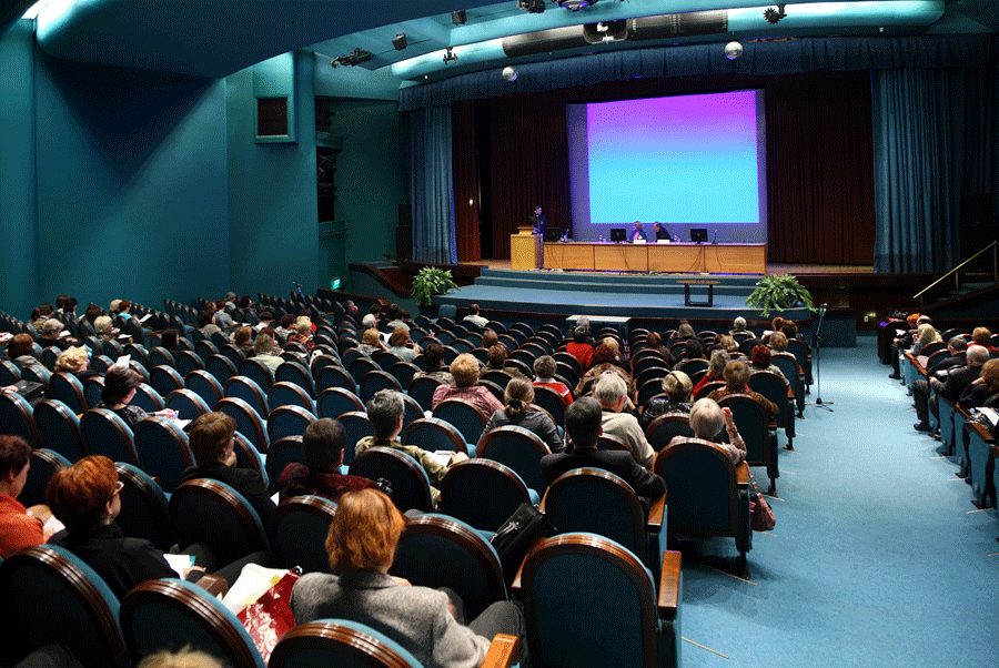 Comment choisir une Plateforme de Visioconférence pour un séminaire d’entreprise à distance ?