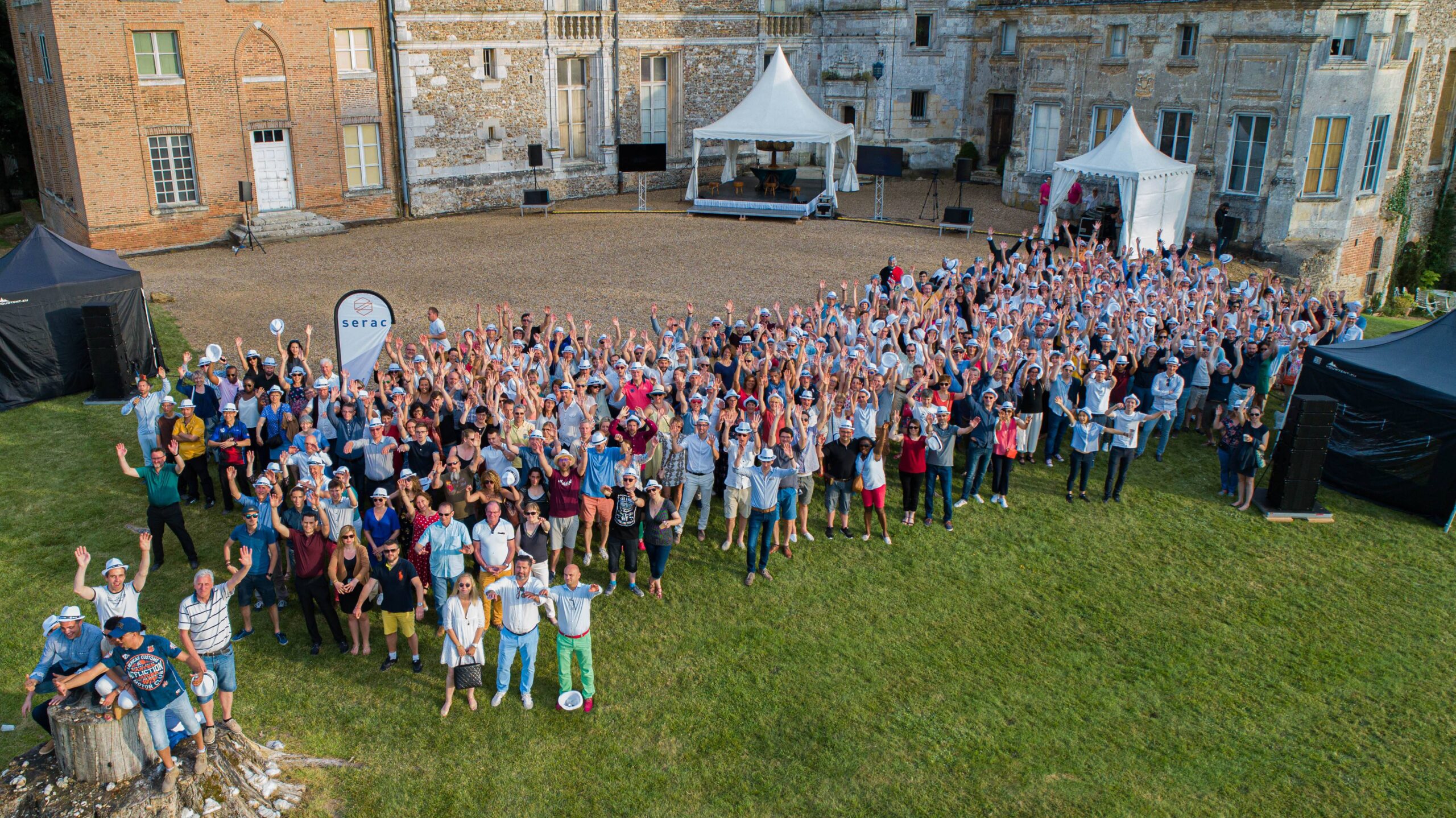 <p>Une fête du personnel sous le signe de<br /><strong>la convivialité</strong></p>