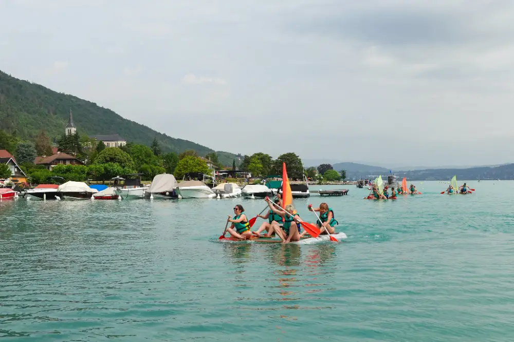 Animation sur le lac d'Annecy lors d'une convention d'entreprise