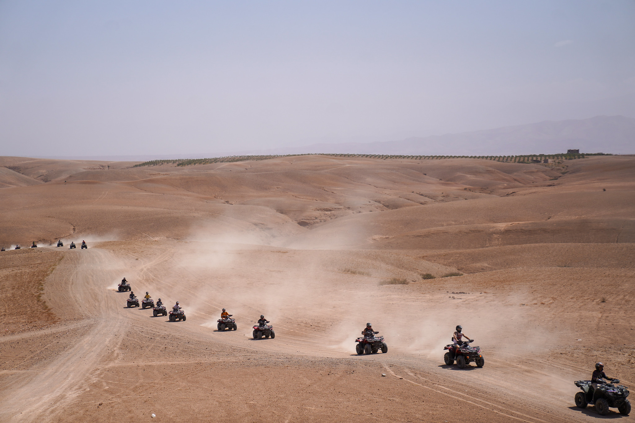 Extension bleisure après un séminaire : randonnée en quad dans un paysage désertique