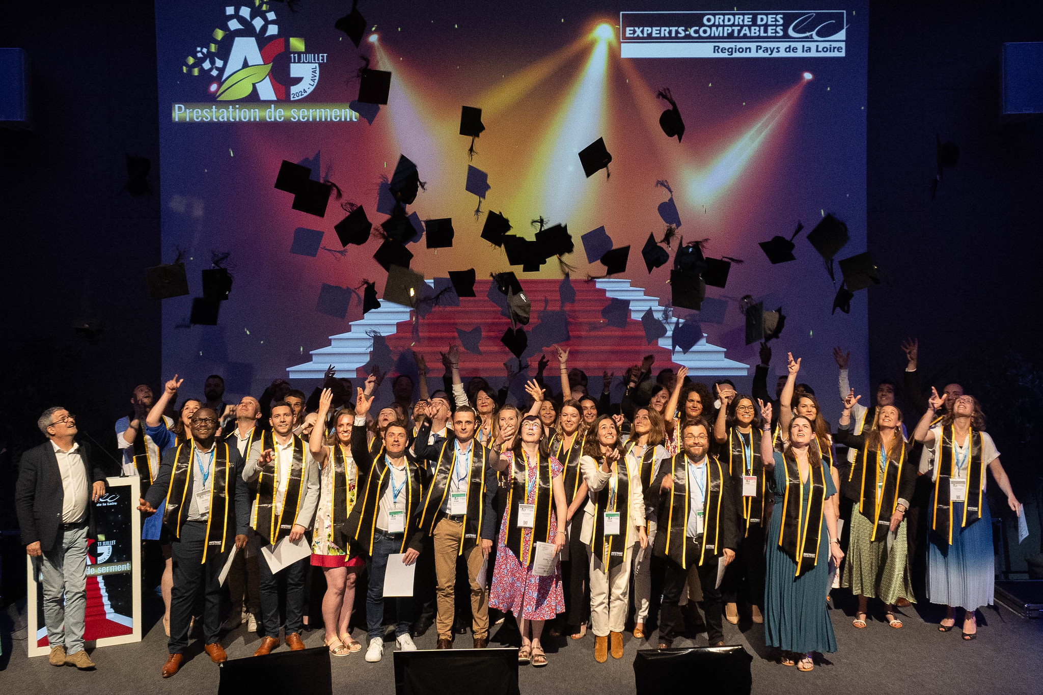 Cérémonie de remise des diplômes : organiser un événement inoubliable (et parfaitement cadré)