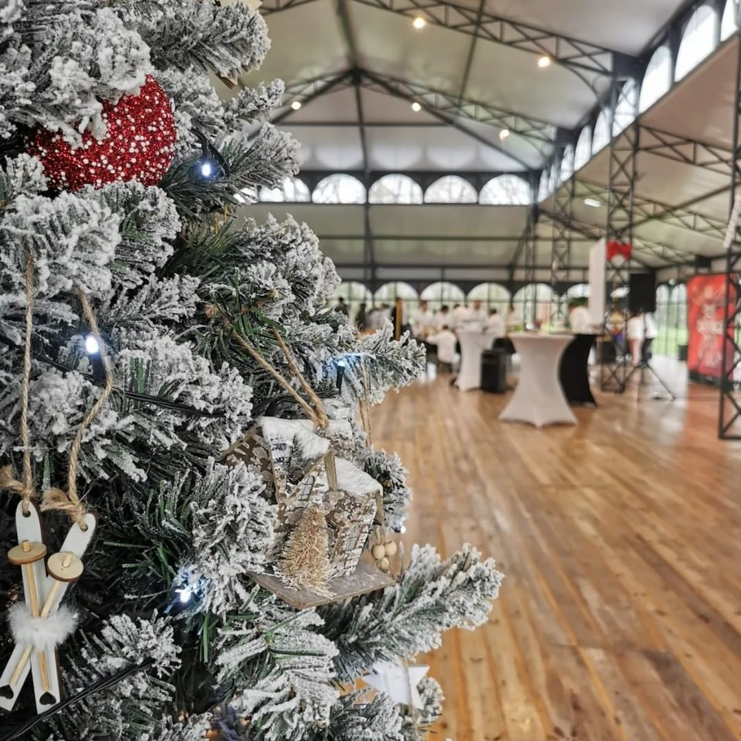 Fête de Noël entreprise & Arbre de Noël — Animation & organisation — INNOV'events Laval — INNOV'events