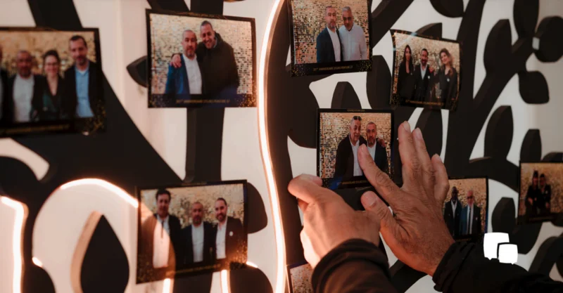 Animation soirée d'entreprise Angers vue sur les bords de Maine en soirée avec tables dressées et lumières — INNOV'events organisation événements