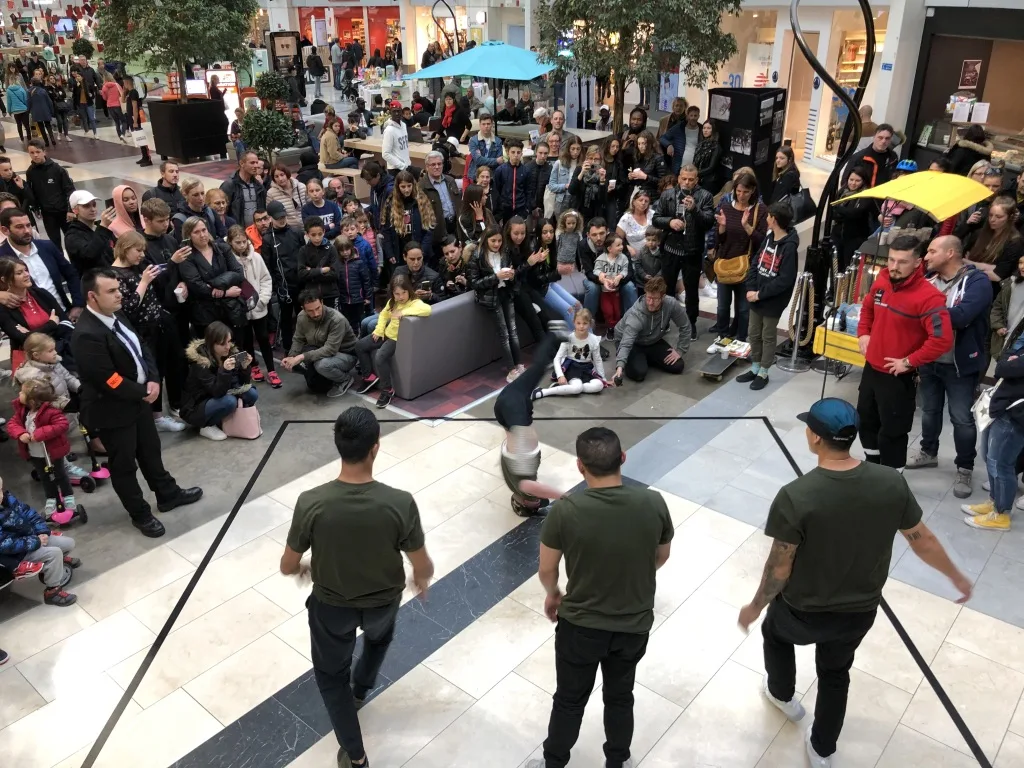 Challenge commercial animation commerciale Versailles équipes en compétition jardins INNOV'events