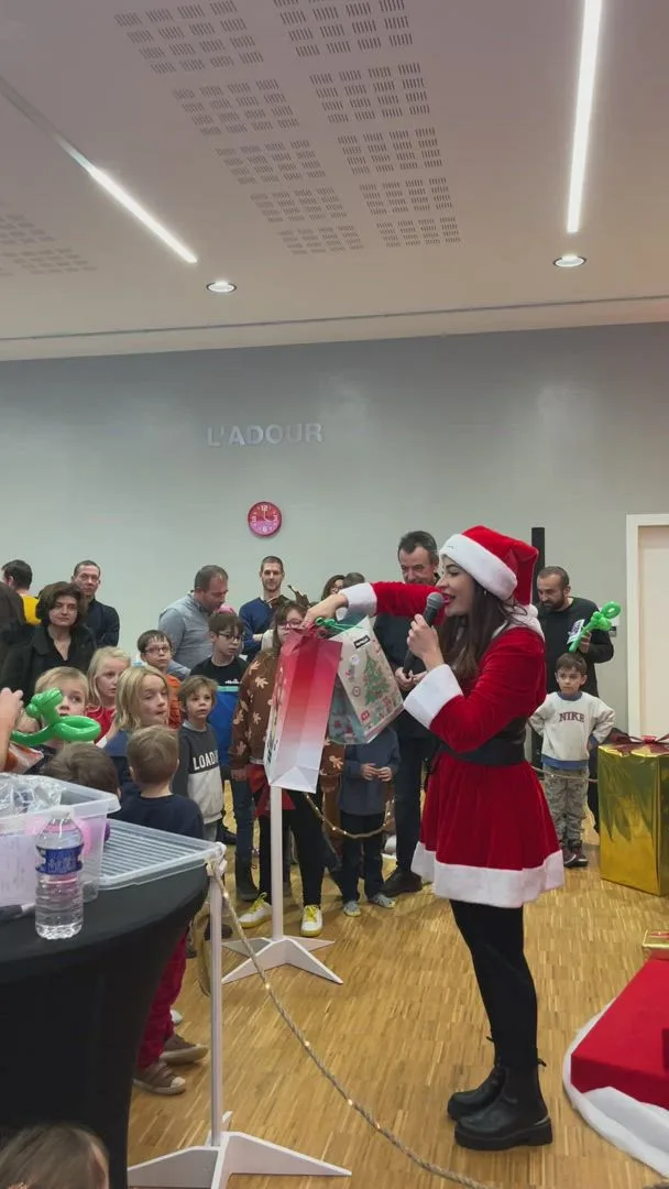 Lieu événementiel arbre de Noël Évry vue intérieure salle modulable Essonne INNOV'events
