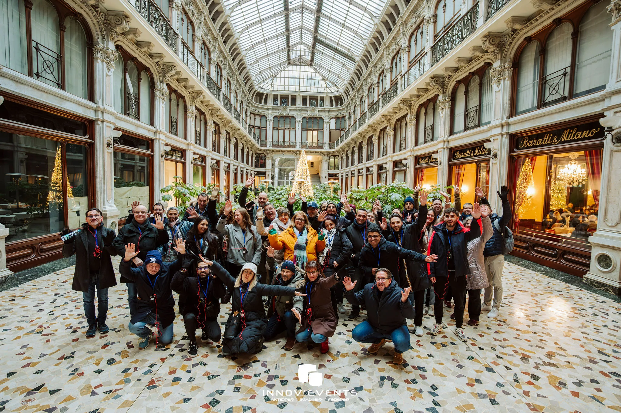 Lieu événementiel arbre de Noël Versailles vue grand salon historique INNOV'events