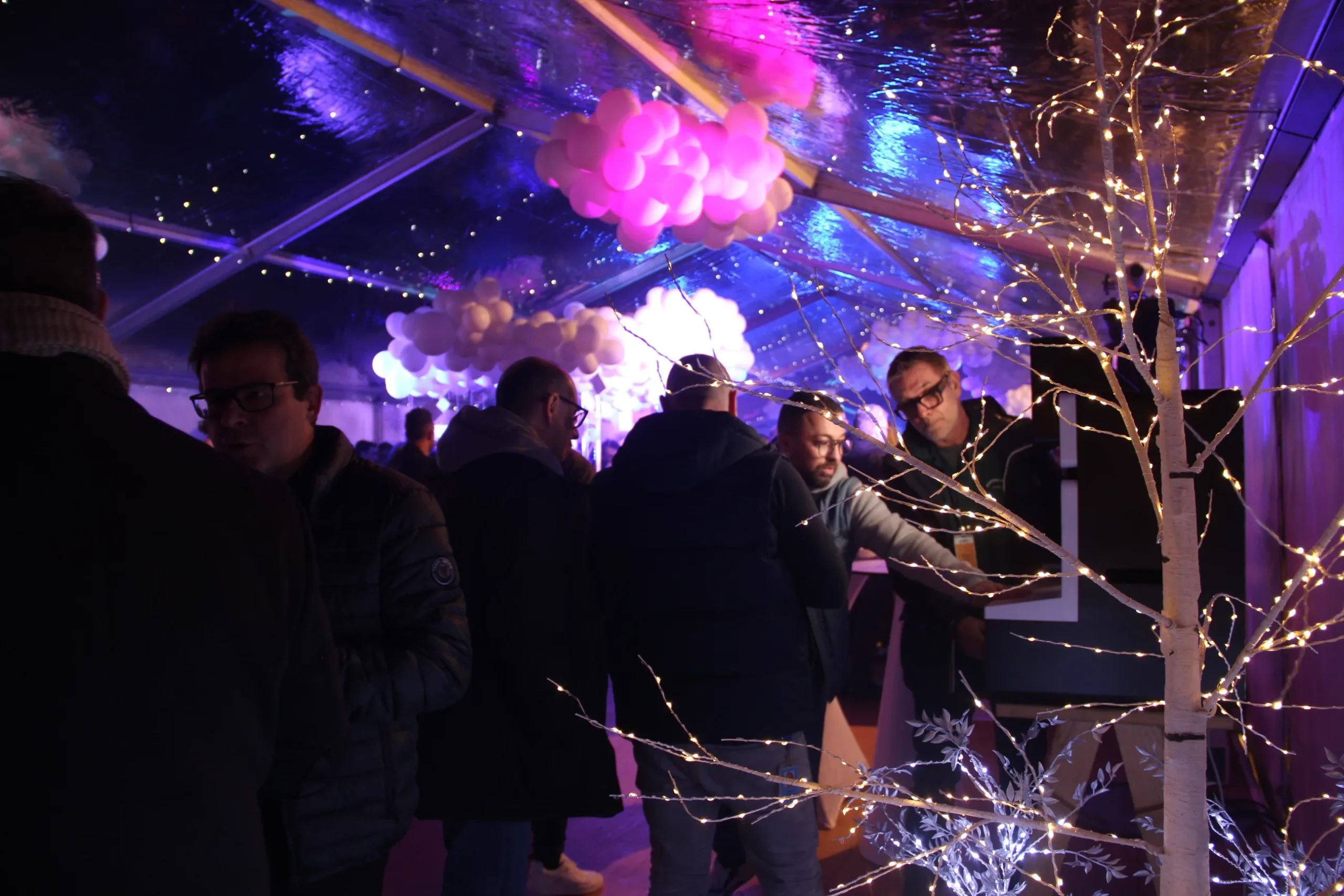 Animation jeux enfants arbre de Noël Dijon espace ouvert INNOV'events