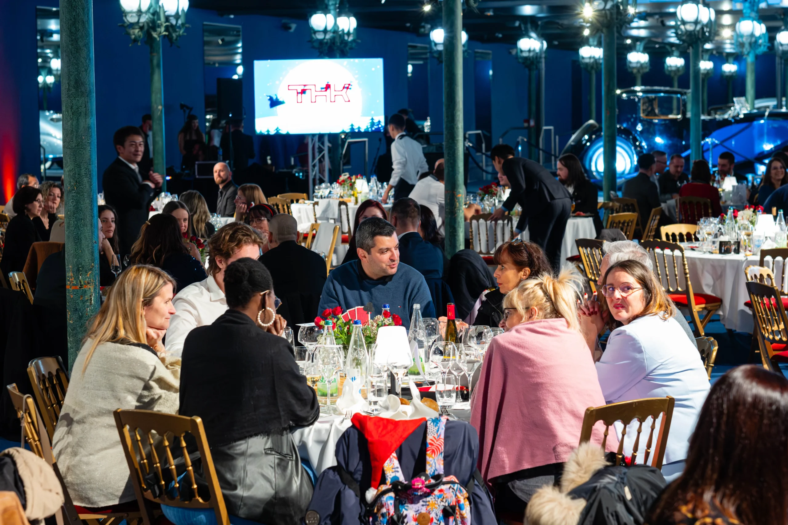 Dîner de gala entreprise Metz quartier impérial éclairage tamisé INNOV'events