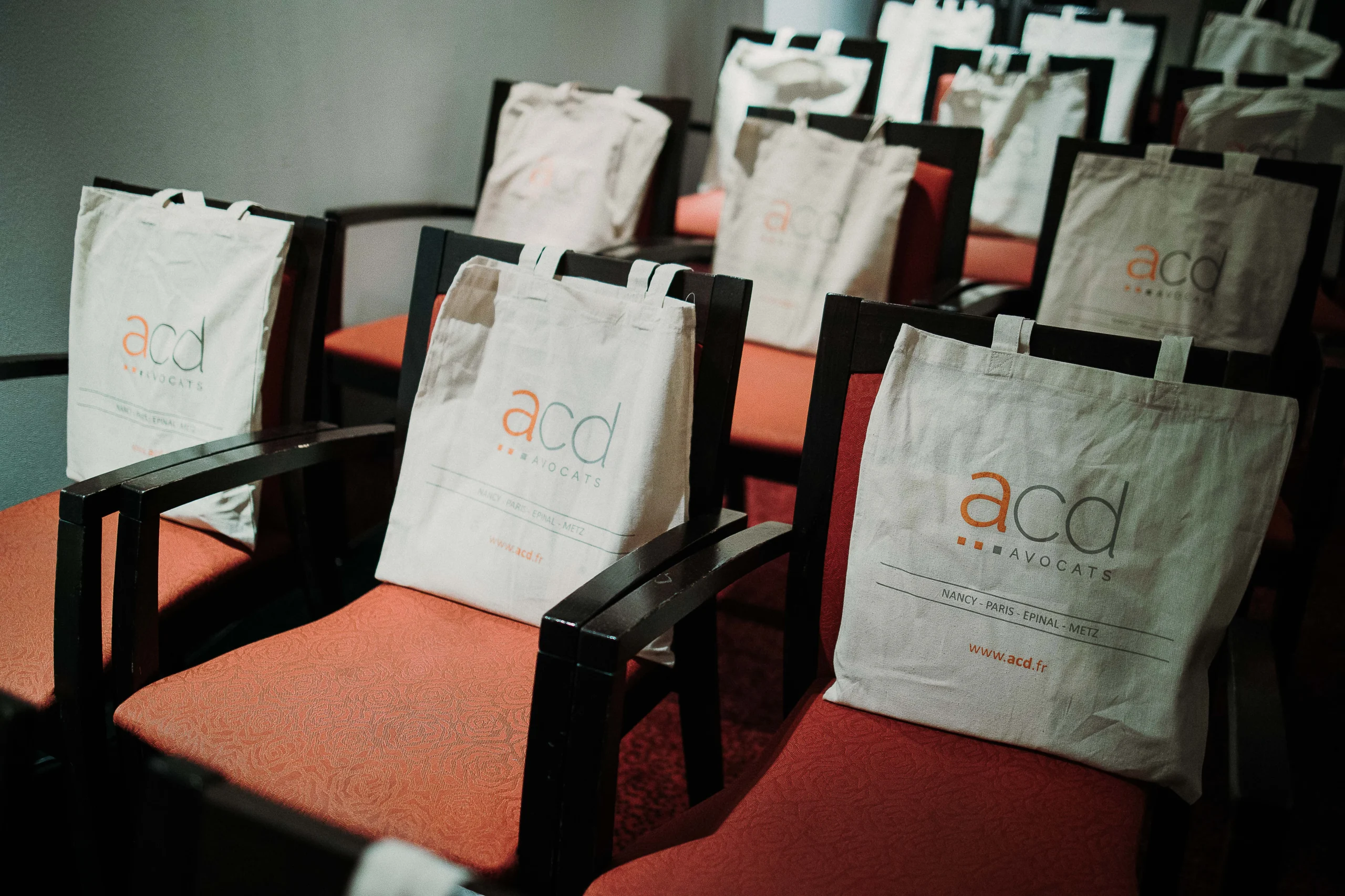 Distribution de goodies et cadeaux d'entreprise d'entreprise à Gap — INNOV'events