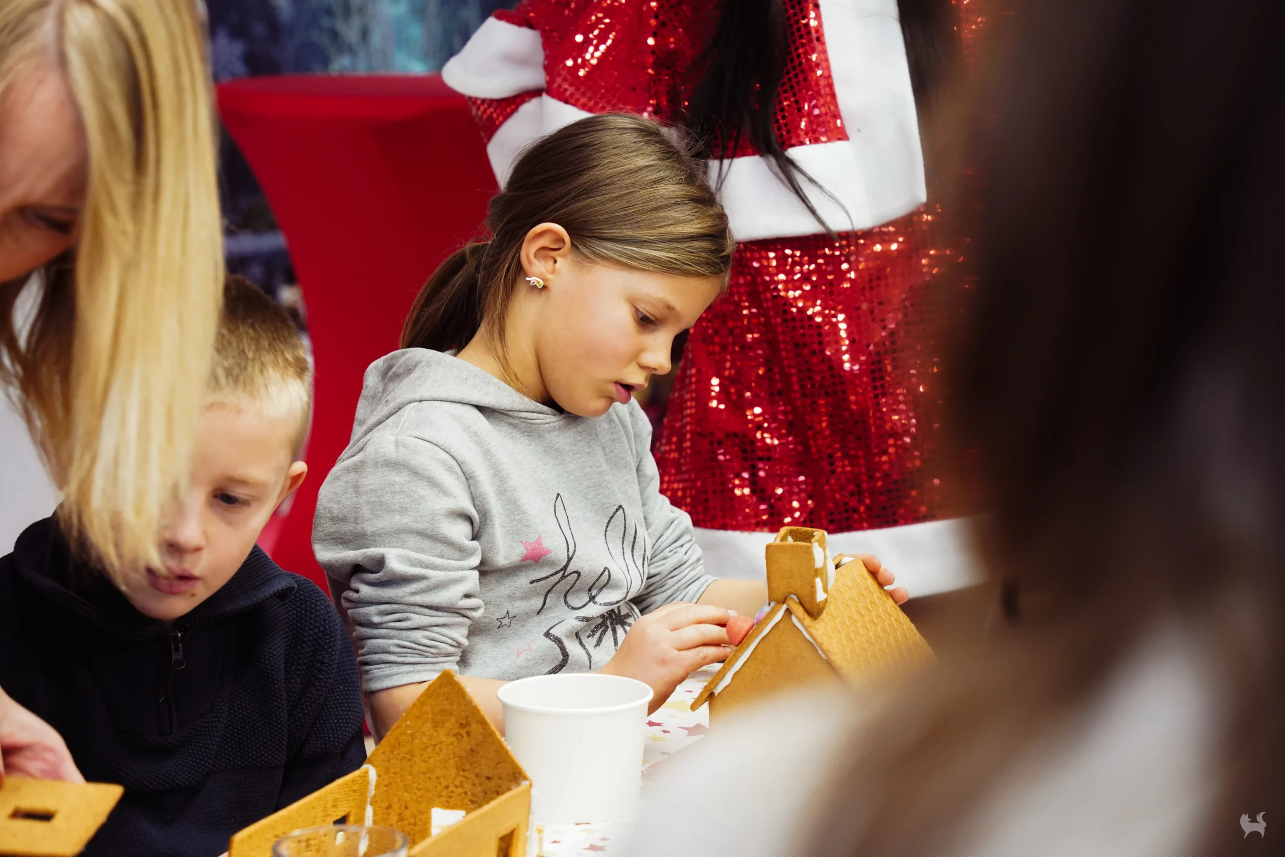 Après-midi famille arbre de Noël Bordeaux spectacle enfants goûter INNOV'events