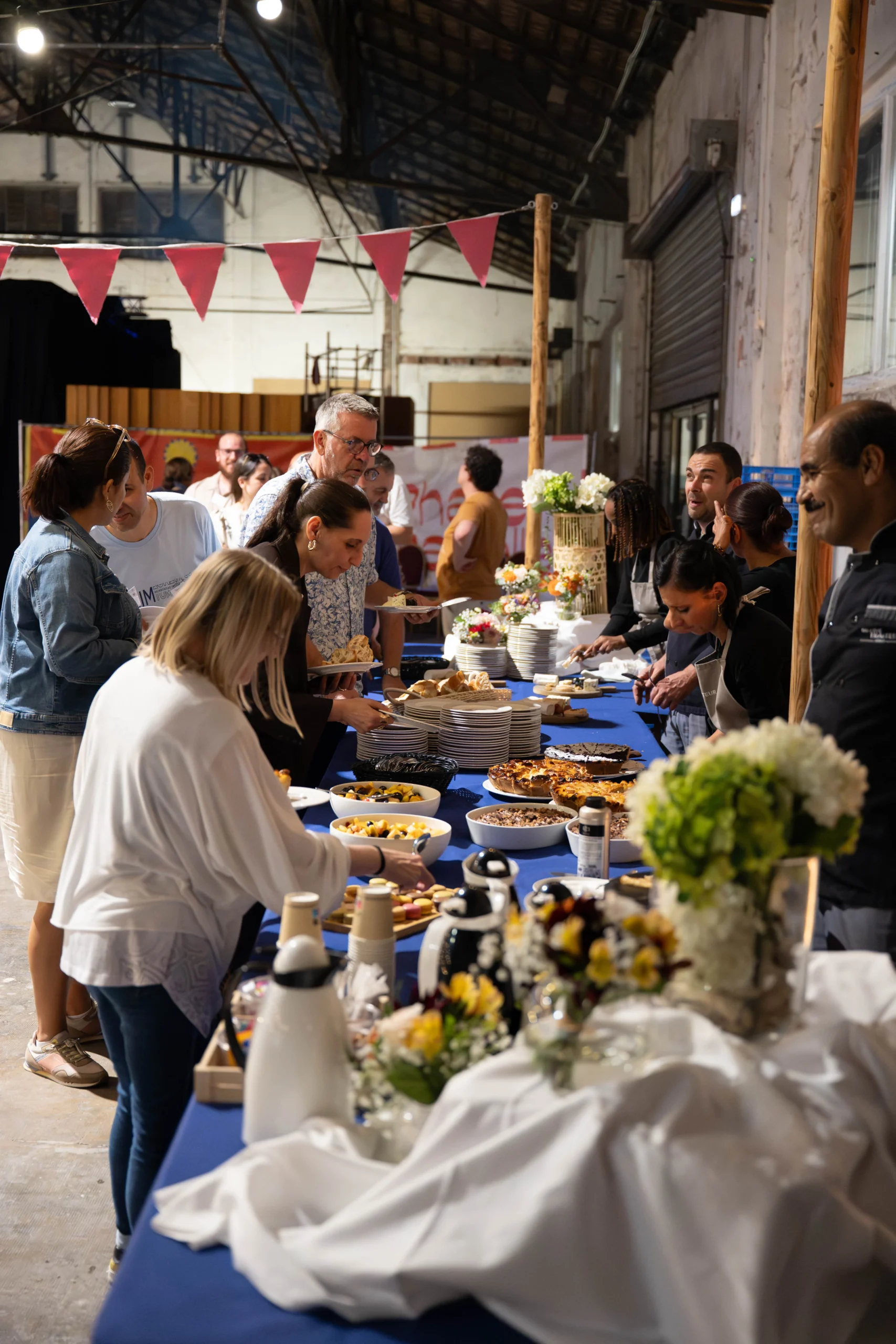 Animation rallye urbain repas d'entreprise Bourges Vieux-Bourges pans de bois INNOV'events