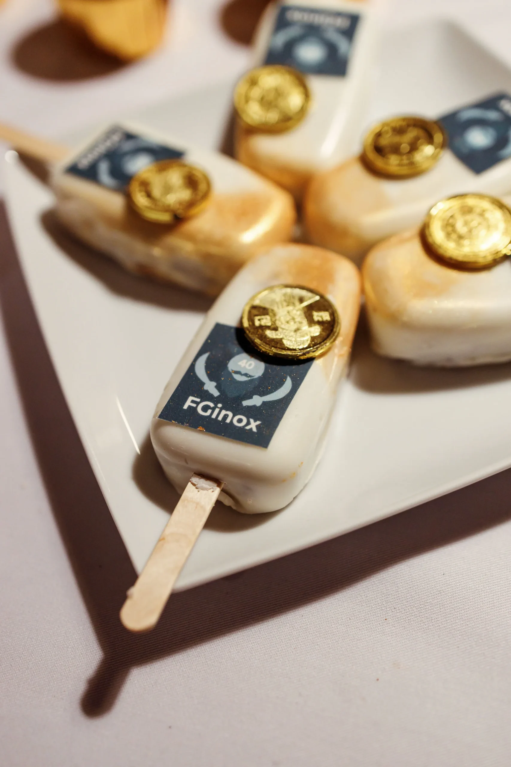 Atelier culinaire breton Brest équipes en toque autour d'un plan de travail INNOV'events