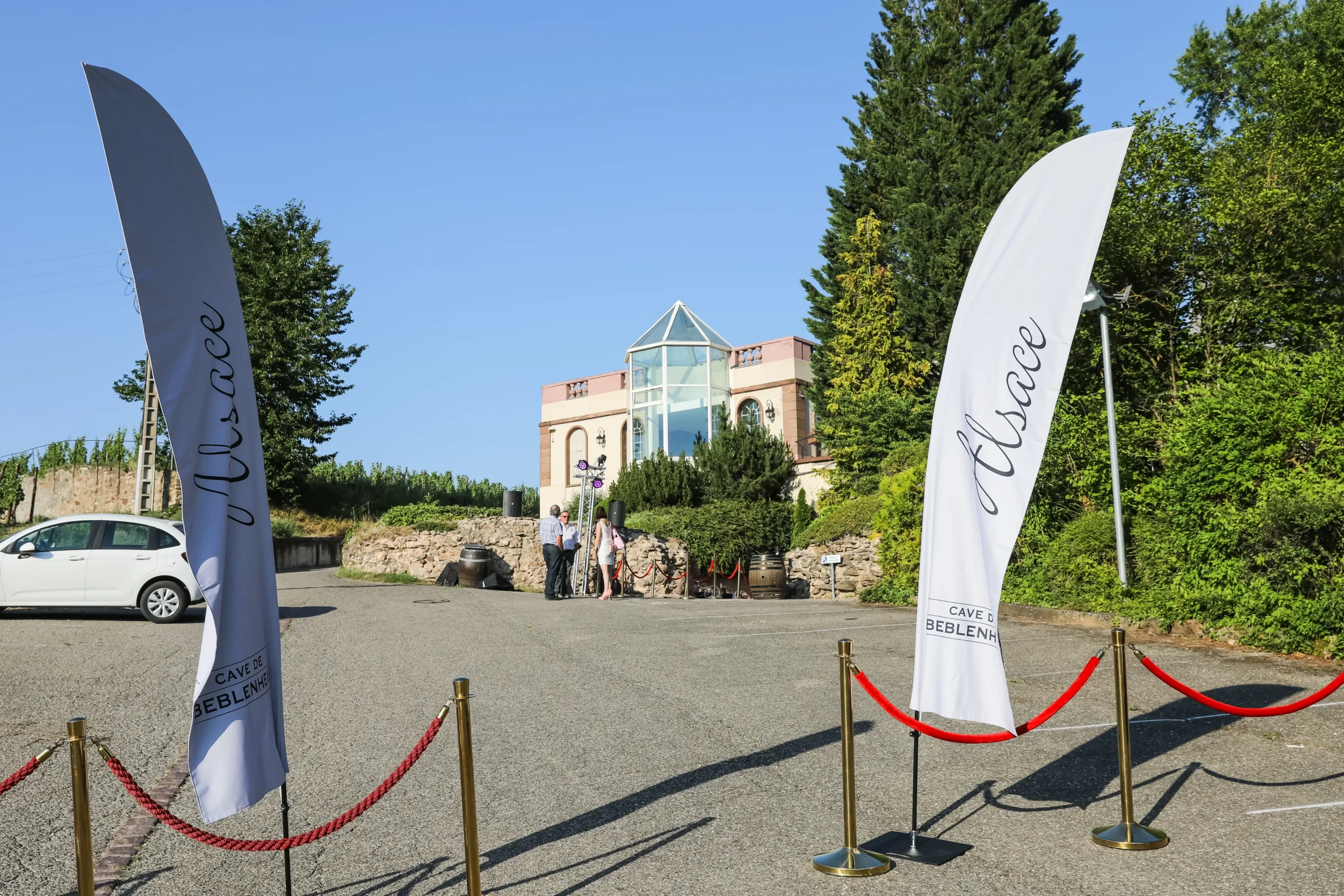 Séminaire Colmar équipes en plénière salle voûtée hôtel centre historique INNOV'events