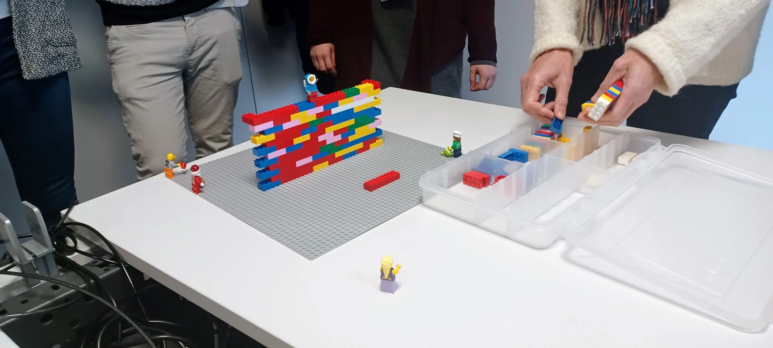 Team building LEGO pour entreprises d'entreprise à Versailles — INNOV'events