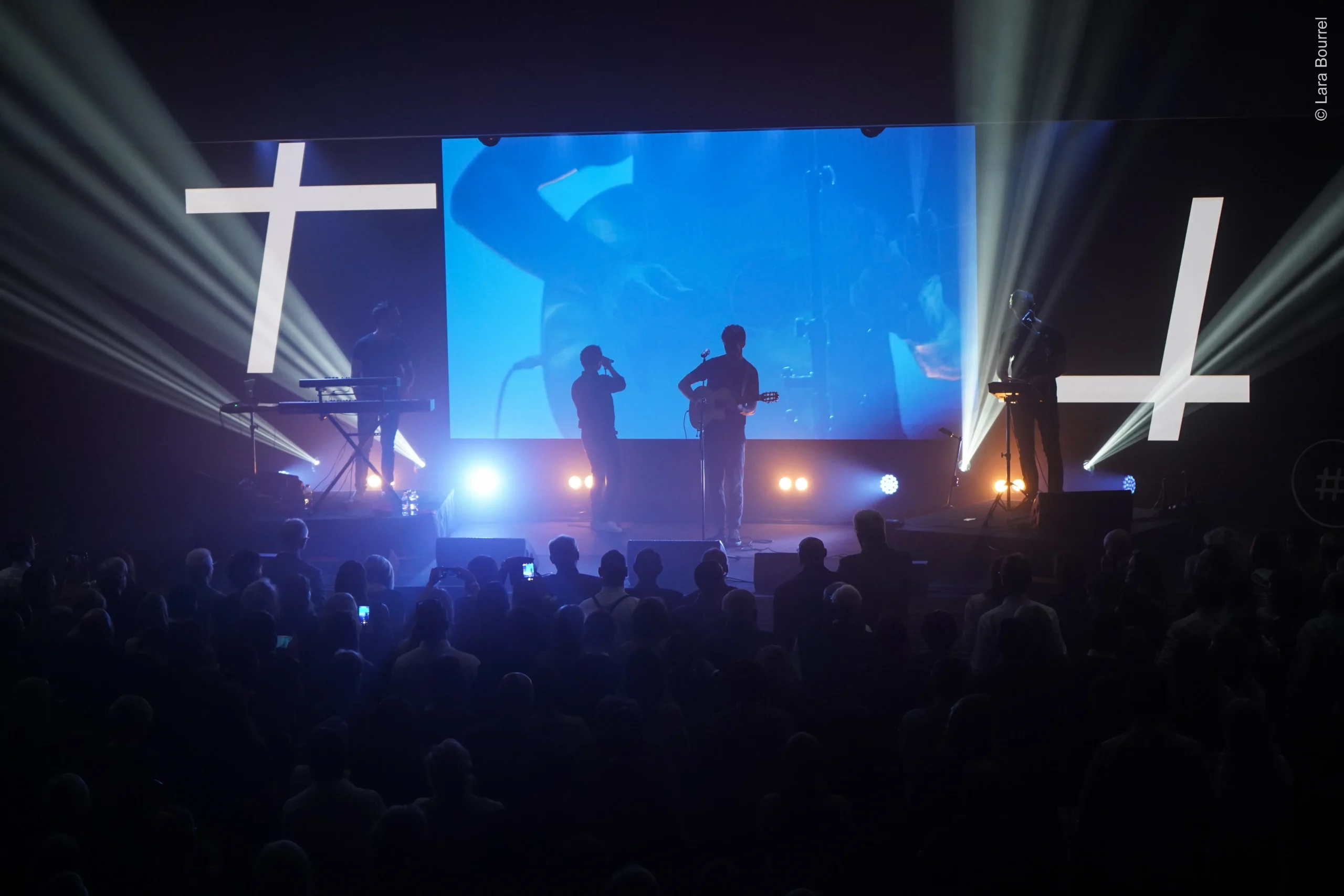 Format intime artiste spectacle entreprise Le Mans Vieux-Mans INNOV'events