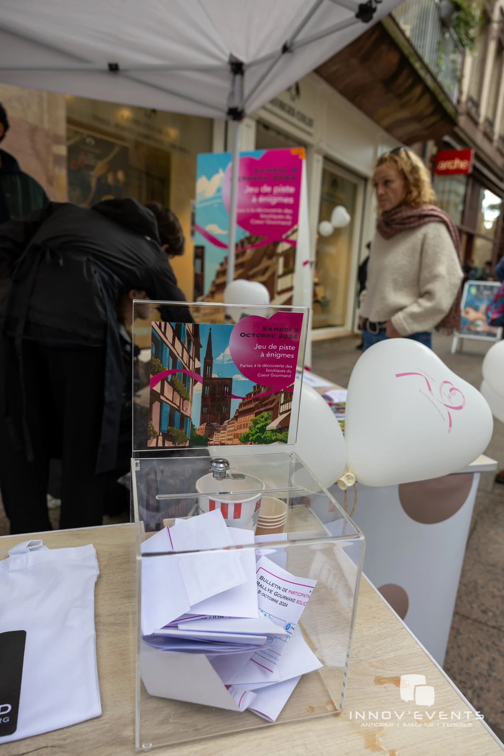 Jeu concours Laval stand professionnel visiteurs en interaction INNOV'events
