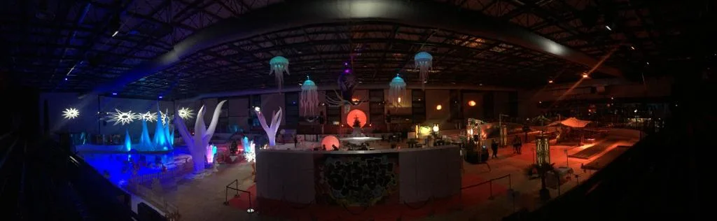 Décoration événementielle Laval installation lumineuse quais de la Mayenne soirée INNOV'events