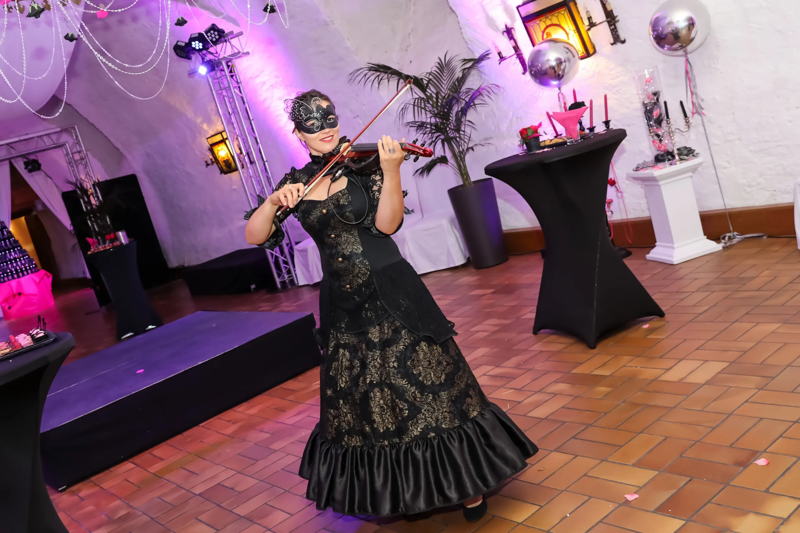 Animation musicale Guadeloupe scène extérieure hôtel Gosier soirée entreprise INNOV'events
