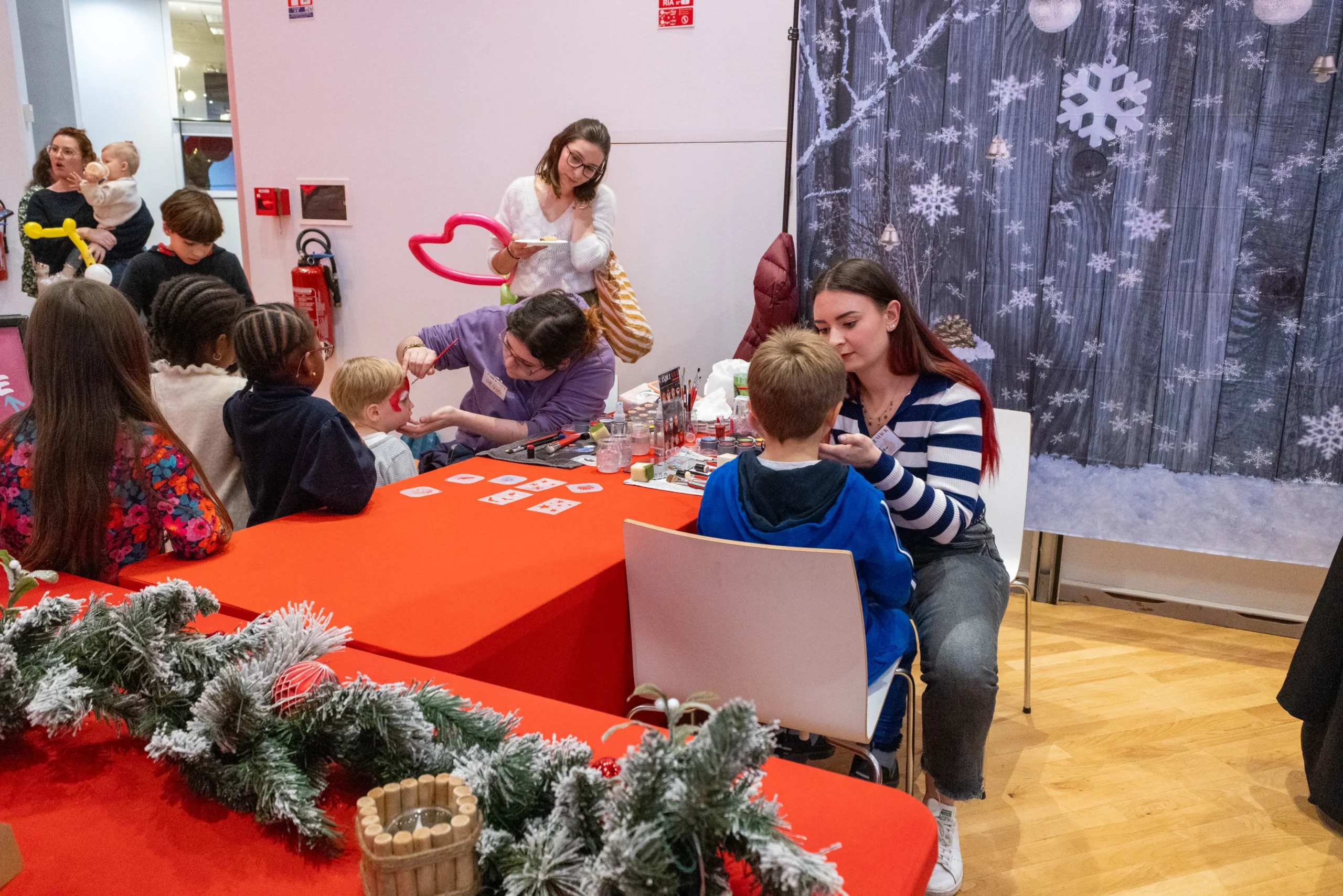 arbre de Noël Bordeaux enfants atelier créatif guirlandes INNOV'events