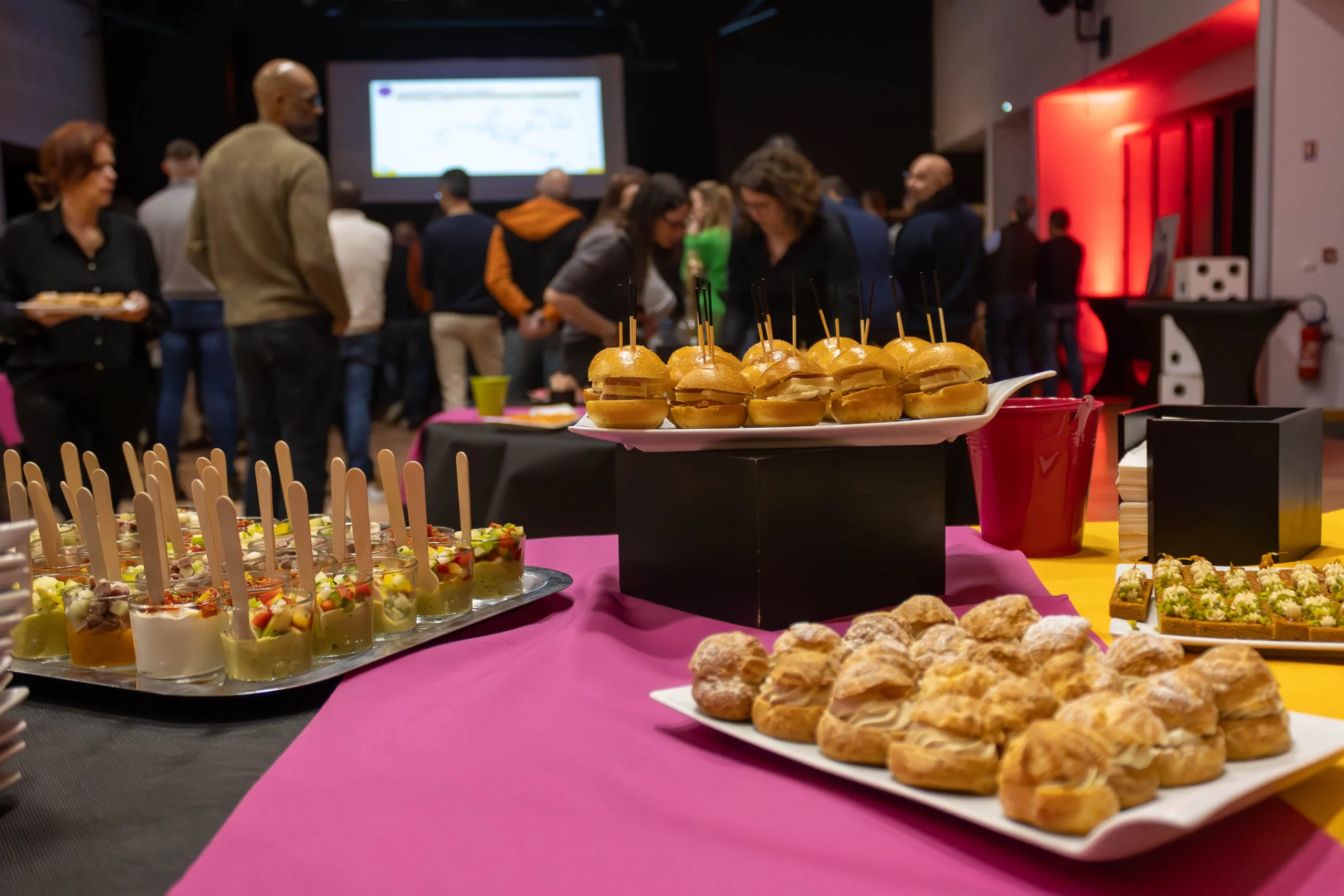 Cocktail festif pot de départ Metz buffet et animations soirée INNOV'events