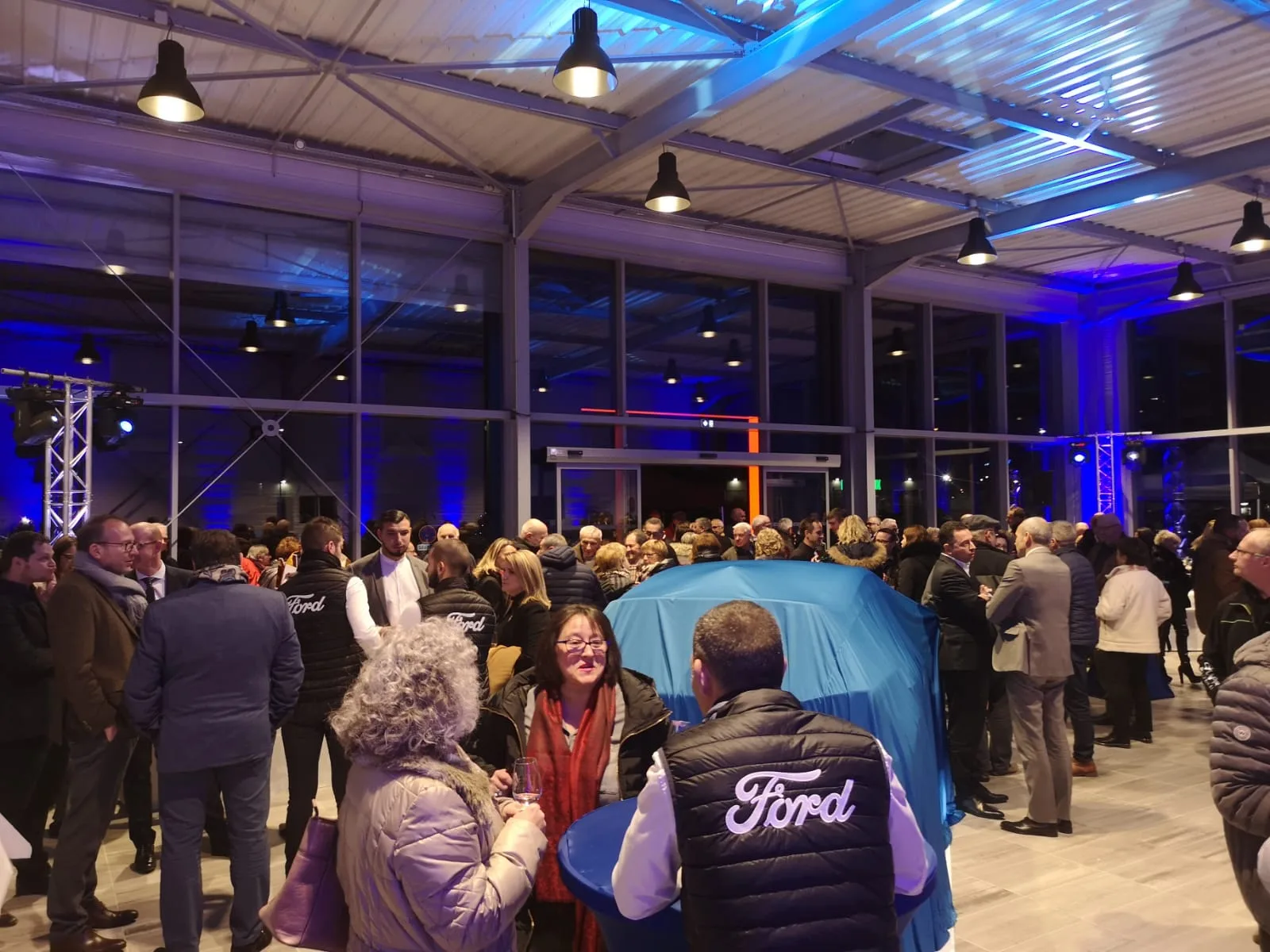 Lancement de produits Épinal berges de Moselle mise en lumière soirée INNOV'events
